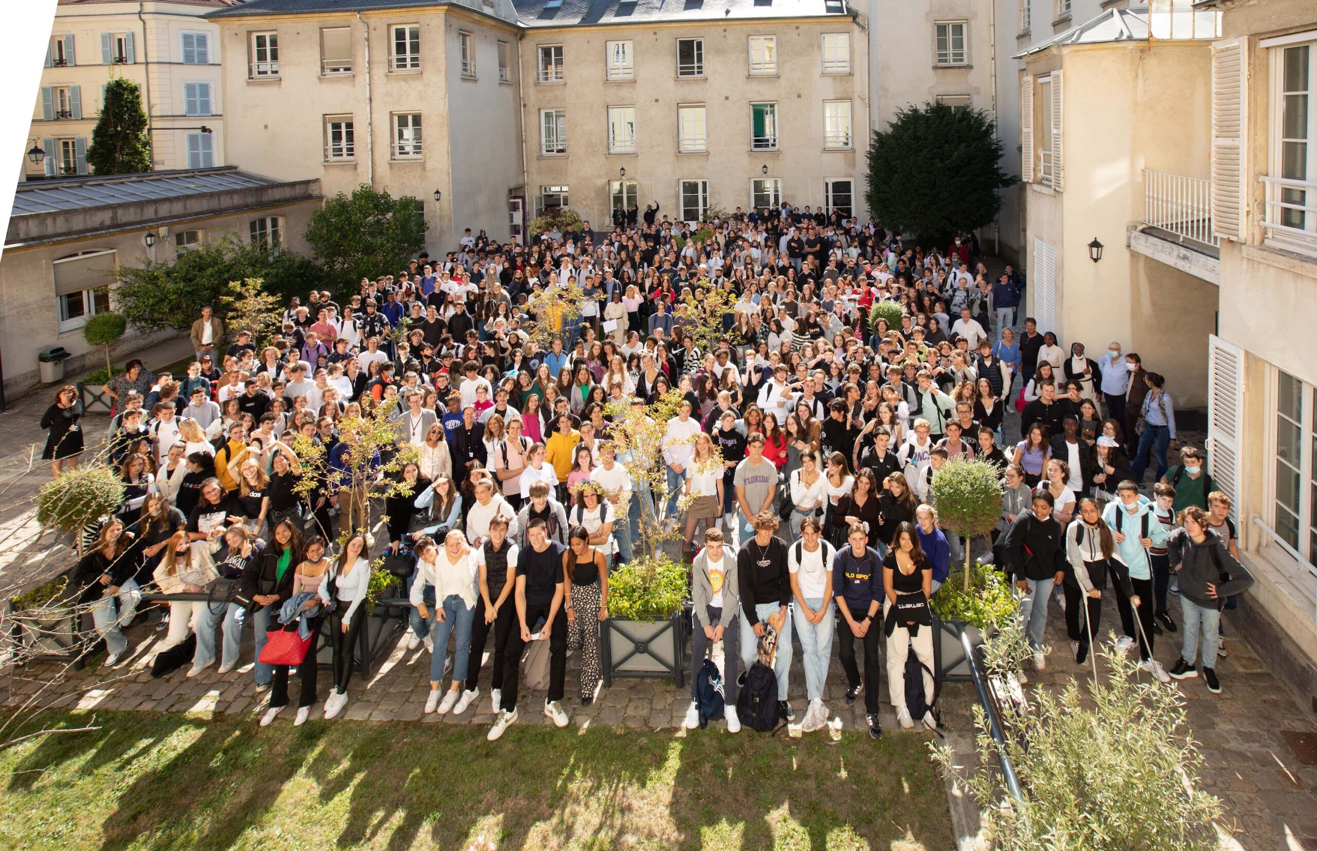 Lycée Saint Thomas de Villeneuve - Saint-Germain en Laye Lycée Saint Thomas de Villeneuve - Saint-Germain en Laye